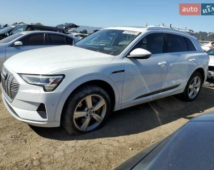 Білий Ауді E-Tron, об'ємом двигуна 0 л та пробігом 94 тис. км за 12000 $, фото 1 на Automoto.ua