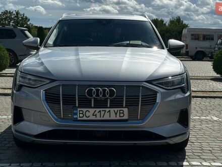 Белый Ауди E-Tron, объемом двигателя 0 л и пробегом 94 тыс. км за 27000 $, фото 1 на Automoto.ua