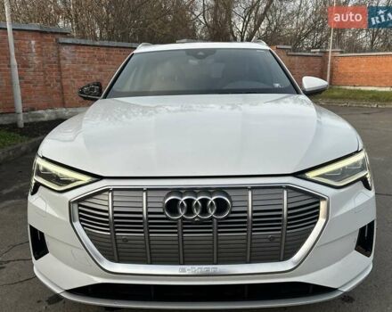 Белый Ауди E-Tron, объемом двигателя 0 л и пробегом 112 тыс. км за 27500 $, фото 1 на Automoto.ua
