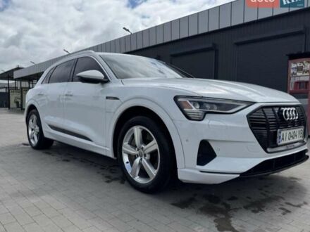 Ауди E-Tron 2019 в Киеве на Automoto.ua Белый Ауди E-Tron, объемом двигателя 0 л и пробегом 58 тыс. км за 27500 $, фото 1 на Automoto.ua