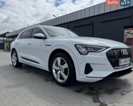 Белый Ауди E-Tron, объемом двигателя 0 л и пробегом 58 тыс. км за 27500 $, фото 1 на Automoto.ua