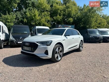 Білий Ауді E-Tron, об'ємом двигуна 0 л та пробігом 137 тис. км за 30500 $, фото 1 на Automoto.ua