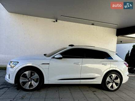 Белый Ауди E-Tron, объемом двигателя 0 л и пробегом 84 тыс. км за 29500 $, фото 1 на Automoto.ua