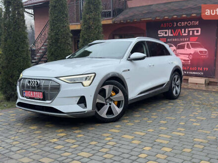 Белый Ауди E-Tron, объемом двигателя 0 л и пробегом 152 тыс. км за 27809 $, фото 1 на Automoto.ua