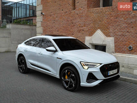 Белый Ауди E-Tron, объемом двигателя 0 л и пробегом 70 тыс. км за 37000 $, фото 1 на Automoto.ua