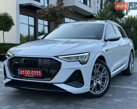 Белый Ауди E-Tron, объемом двигателя 0 л и пробегом 128 тыс. км за 26300 $, фото 1 на Automoto.ua
