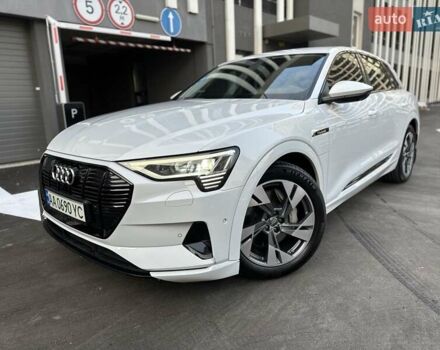 Белый Ауди E-Tron, объемом двигателя 0 л и пробегом 41 тыс. км за 43500 $, фото 1 на Automoto.ua