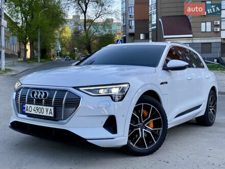 Ауди E-Tron 2020 в Днепре (Днепропетровске) на Automoto.ua Белый Ауди E-Tron, объемом двигателя 0 л и пробегом 40 тыс. км за 28999 $, фото 1 на Automoto.ua