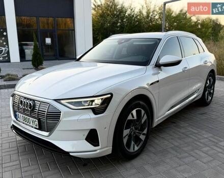 Белый Ауди E-Tron, объемом двигателя 0 л и пробегом 50 тыс. км за 24999 $, фото 1 на Automoto.ua