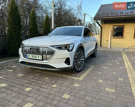 Ауді E-Tron 2020 у Львові на Automoto.ua Білий Ауді E-Tron, об'ємом двигуна 0 л та пробігом 76 тис. км за 30500 $, фото 1 на Automoto.ua