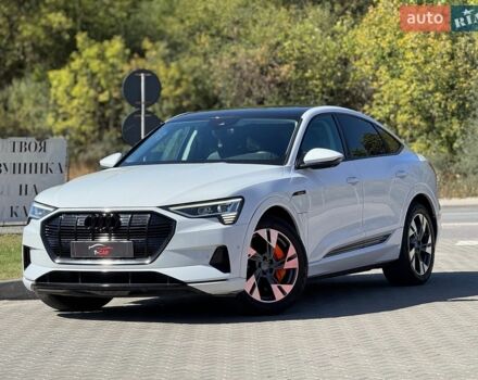 Белый Ауди E-Tron, объемом двигателя 0 л и пробегом 76 тыс. км за 33900 $, фото 1 на Automoto.ua