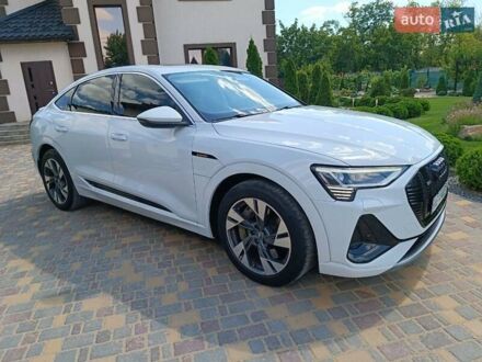 Ауді E-Tron 2020 у Дніпро (Дніпропетровську) на Automoto.ua Білий Ауді E-Tron, об'ємом двигуна 0 л та пробігом 92 тис. км за 32500 $, фото 1 на Automoto.ua