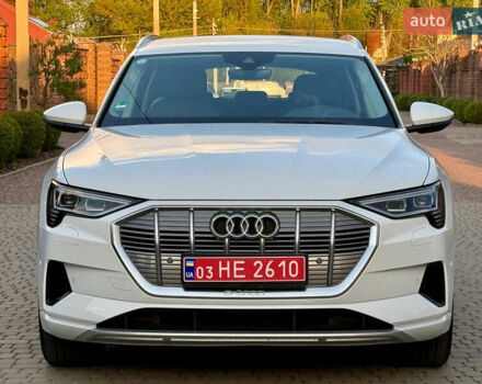 Білий Ауді E-Tron, об'ємом двигуна 0 л та пробігом 198 тис. км за 27400 $, фото 1 на Automoto.ua