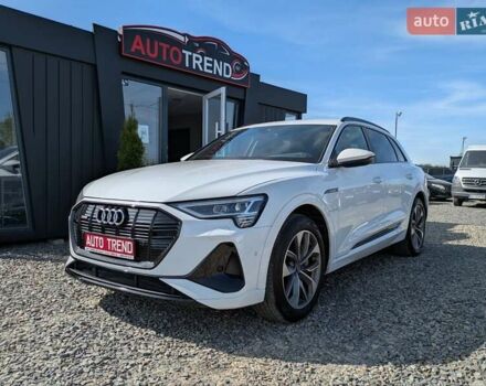 Білий Ауді E-Tron, об'ємом двигуна 0 л та пробігом 66 тис. км за 29650 $, фото 1 на Automoto.ua