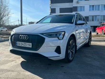 Білий Ауді E-Tron, об'ємом двигуна 0 л та пробігом 87 тис. км за 35000 $, фото 1 на Automoto.ua