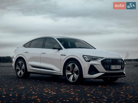 Белый Ауди E-Tron, объемом двигателя 0 л и пробегом 53 тыс. км за 41000 $, фото 1 на Automoto.ua