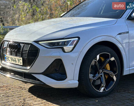 Білий Ауді E-Tron, об'ємом двигуна 0 л та пробігом 69 тис. км за 37000 $, фото 1 на Automoto.ua