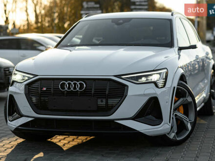 Белый Ауди E-Tron, объемом двигателя 0 л и пробегом 73 тыс. км за 46990 $, фото 1 на Automoto.ua