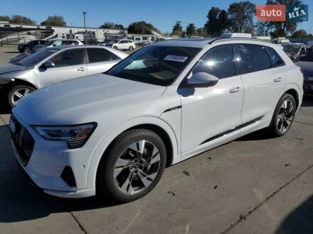 Белый Ауди E-Tron, объемом двигателя 0 л и пробегом 51 тыс. км за 21500 $, фото 1 на Automoto.ua