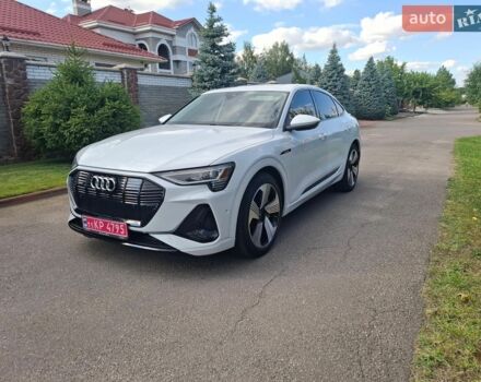 Белый Ауди E-Tron, объемом двигателя 0 л и пробегом 68 тыс. км за 39999 $, фото 1 на Automoto.ua