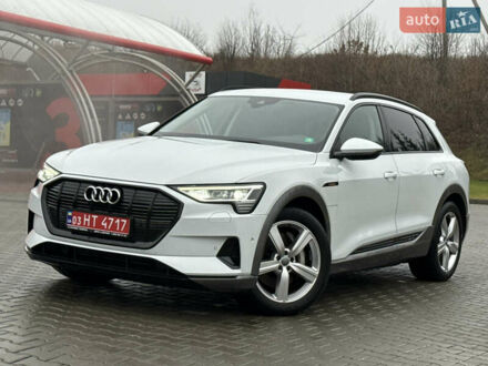 Білий Ауді E-Tron, об'ємом двигуна 0 л та пробігом 69 тис. км за 31500 $, фото 1 на Automoto.ua