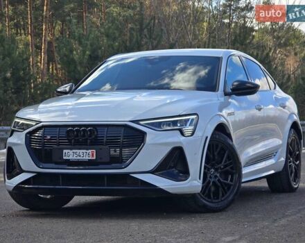 Білий Ауді E-Tron, об'ємом двигуна 0 л та пробігом 57 тис. км за 45499 $, фото 1 на Automoto.ua