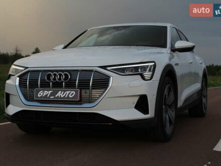 Ауди E-Tron 2021 в Киеве на Automoto.ua Белый Ауди E-Tron, объемом двигателя 0 л и пробегом 108 тыс. км за 34700 $, фото 1 на Automoto.ua