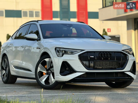 Ауди E-Tron 2021 в Киеве на Automoto.ua Белый Ауди E-Tron, объемом двигателя 0 л и пробегом 61 тыс. км за 42800 $, фото 1 на Automoto.ua