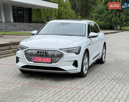 Білий Ауді E-Tron, об'ємом двигуна 0 л та пробігом 92 тис. км за 35900 $, фото 1 на Automoto.ua