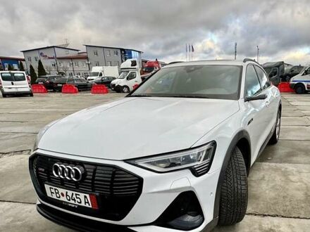Ауди E-Tron 2022 в Виннице на Automoto.ua Белый Ауди E-Tron, объемом двигателя 0 л и пробегом 12 тыс. км за 56000 $, фото 1 на Automoto.ua