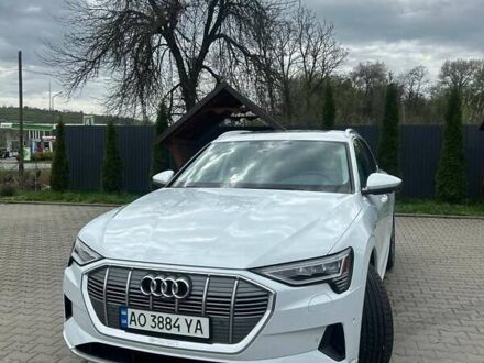 Ауді E-Tron 2022 у Іршава на Automoto.ua Білий Ауді E-Tron, об'ємом двигуна 0 л та пробігом 36 тис. км за 32500 $, фото 1 на Automoto.ua