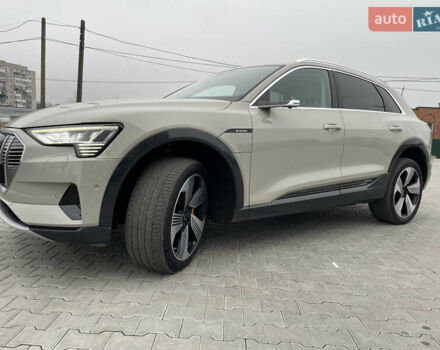 Бежевий Ауді E-Tron, об'ємом двигуна 0 л та пробігом 80 тис. км за 36000 $, фото 52 на Automoto.ua