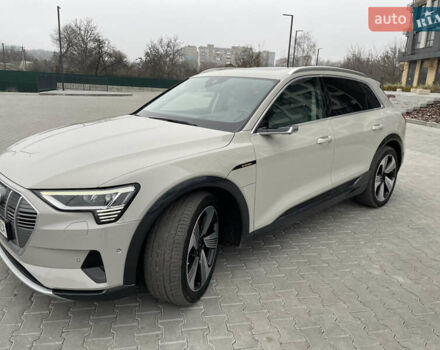 Бежевий Ауді E-Tron, об'ємом двигуна 0 л та пробігом 80 тис. км за 36000 $, фото 5 на Automoto.ua