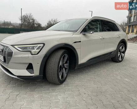 Бежевий Ауді E-Tron, об'ємом двигуна 0 л та пробігом 80 тис. км за 36000 $, фото 4 на Automoto.ua