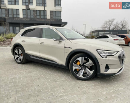 Бежевий Ауді E-Tron, об'ємом двигуна 0 л та пробігом 80 тис. км за 36000 $, фото 3 на Automoto.ua