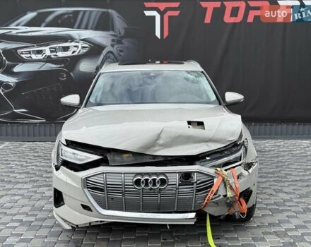 Ауді E-Tron 2019 у Львові на Automoto.ua Бежевий Ауді E-Tron, об'ємом двигуна 0 л та пробігом 92 тис. км за 20900 $, фото 1 на Automoto.ua