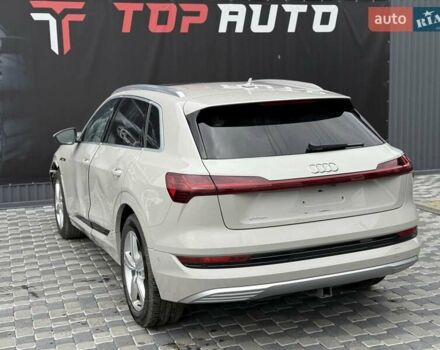 Ауді E-Tron 2019 у Львові на Automoto.ua Бежевий Ауді E-Tron, об'ємом двигуна 0 л та пробігом 92 тис. км за 20900 $, фото 8 на Automoto.ua