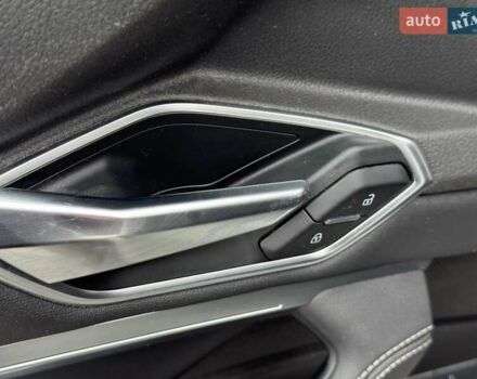 Ауді E-Tron 2019 у Львові на Automoto.ua Бежевий Ауді E-Tron, об'ємом двигуна 0 л та пробігом 92 тис. км за 20900 $, фото 26 на Automoto.ua