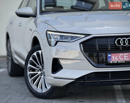 Бежевый Ауди E-Tron, объемом двигателя 0 л и пробегом 137 тыс. км за 29999 $, фото 38 на Automoto.ua