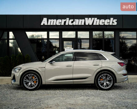 Бежевый Ауди E-Tron, объемом двигателя 0 л и пробегом 44 тыс. км за 36900 $, фото 3 на Automoto.ua