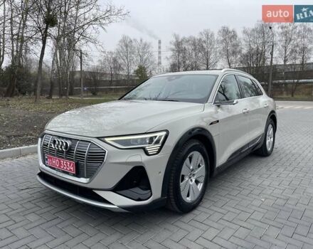 Бежевый Ауди E-Tron, объемом двигателя 0 л и пробегом 79 тыс. км за 33700 $, фото 1 на Automoto.ua
