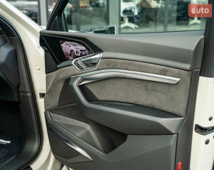 Бежевый Ауди E-Tron, объемом двигателя 0 л и пробегом 44 тыс. км за 36900 $, фото 52 на Automoto.ua