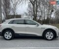 Бежевый Ауди E-Tron, объемом двигателя 0 л и пробегом 79 тыс. км за 33700 $, фото 5 на Automoto.ua