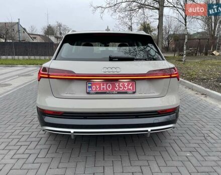 Бежевый Ауди E-Tron, объемом двигателя 0 л и пробегом 79 тыс. км за 33700 $, фото 30 на Automoto.ua