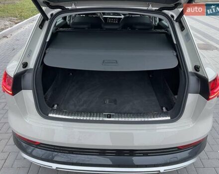 Бежевый Ауди E-Tron, объемом двигателя 0 л и пробегом 79 тыс. км за 33700 $, фото 31 на Automoto.ua