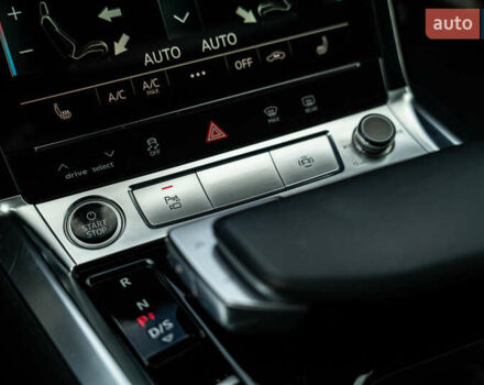 Бежевый Ауди E-Tron, объемом двигателя 0 л и пробегом 44 тыс. км за 36900 $, фото 42 на Automoto.ua