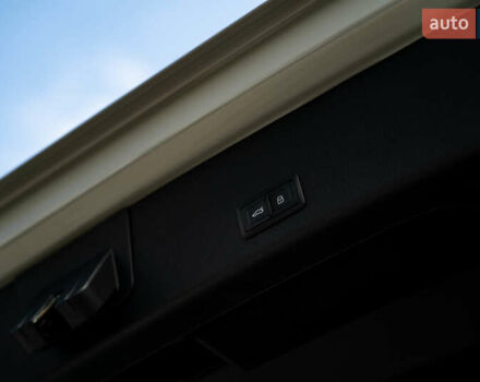 Бежевый Ауди E-Tron, объемом двигателя 0 л и пробегом 44 тыс. км за 36900 $, фото 50 на Automoto.ua