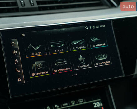 Бежевый Ауди E-Tron, объемом двигателя 0 л и пробегом 44 тыс. км за 36900 $, фото 39 на Automoto.ua