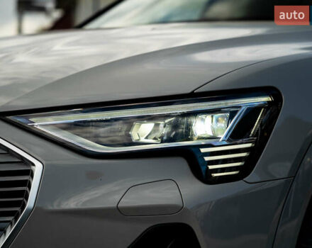 Бежевый Ауди E-Tron, объемом двигателя 0 л и пробегом 44 тыс. км за 36900 $, фото 18 на Automoto.ua