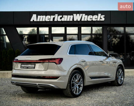 Бежевый Ауди E-Tron, объемом двигателя 0 л и пробегом 44 тыс. км за 36900 $, фото 4 на Automoto.ua
